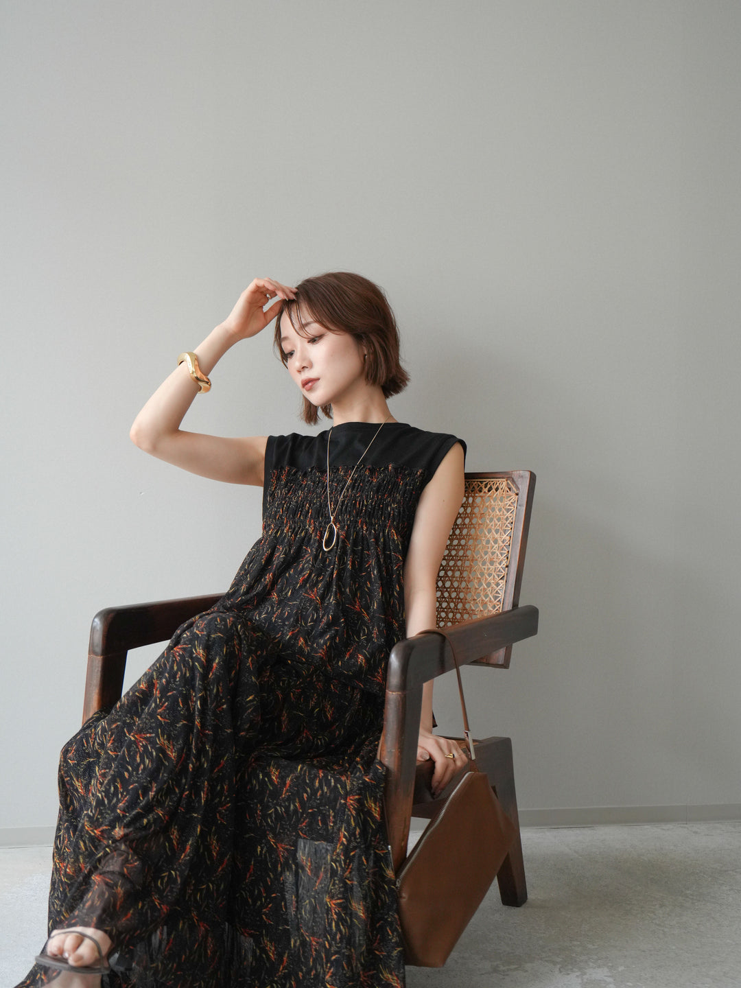 [予約]チュールプリントノースリーブトップス/black