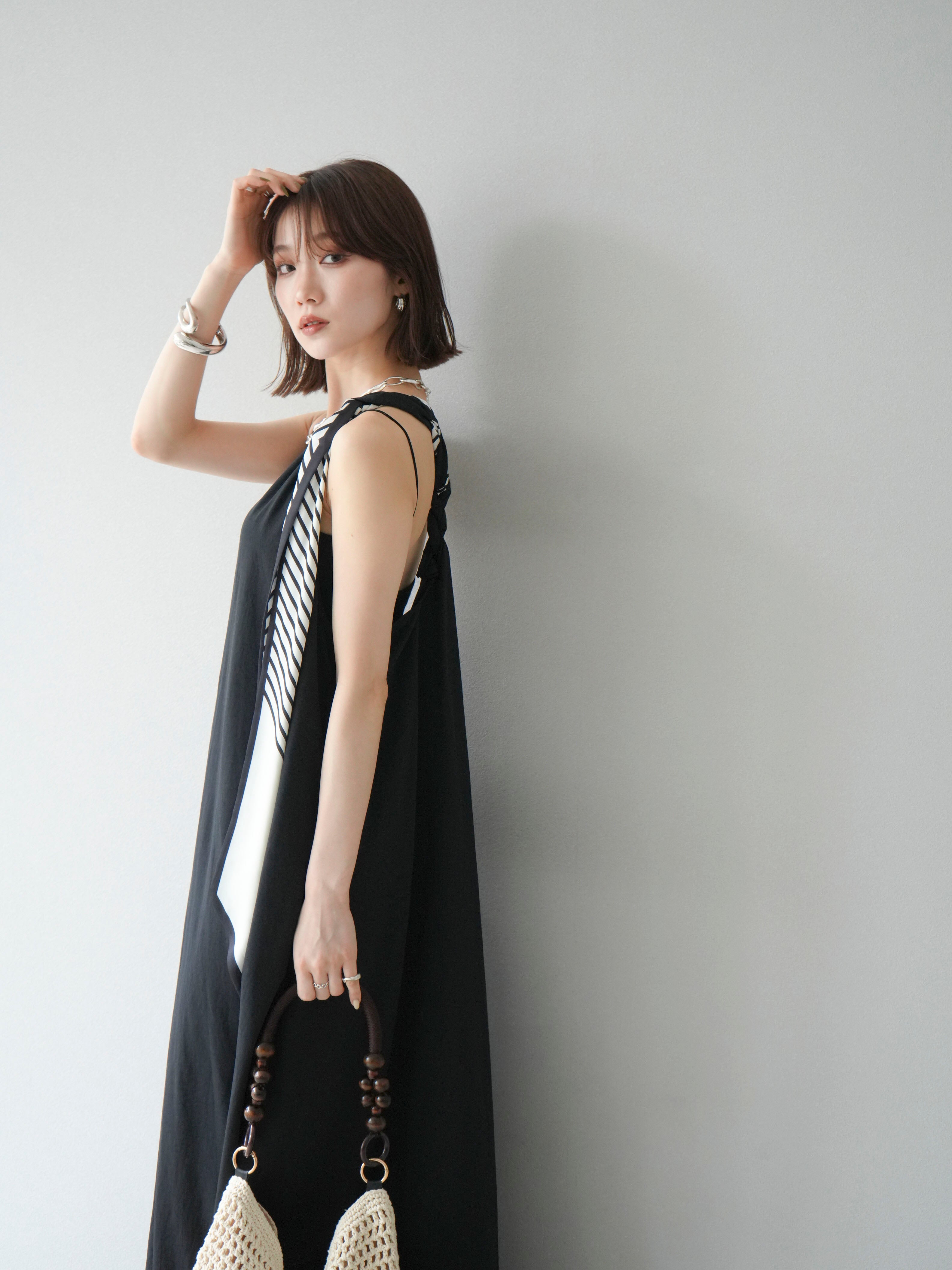 フォトフレーム ソフケン B3サイズ ブラック ワンピースイラスト入り レベッカ フォトフレーム ソフケン B3サイズ ブラック ワンピースイラスト