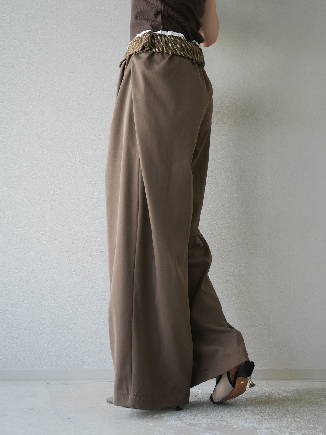 [予約]タックデザインワイドパンツ/ブラウン