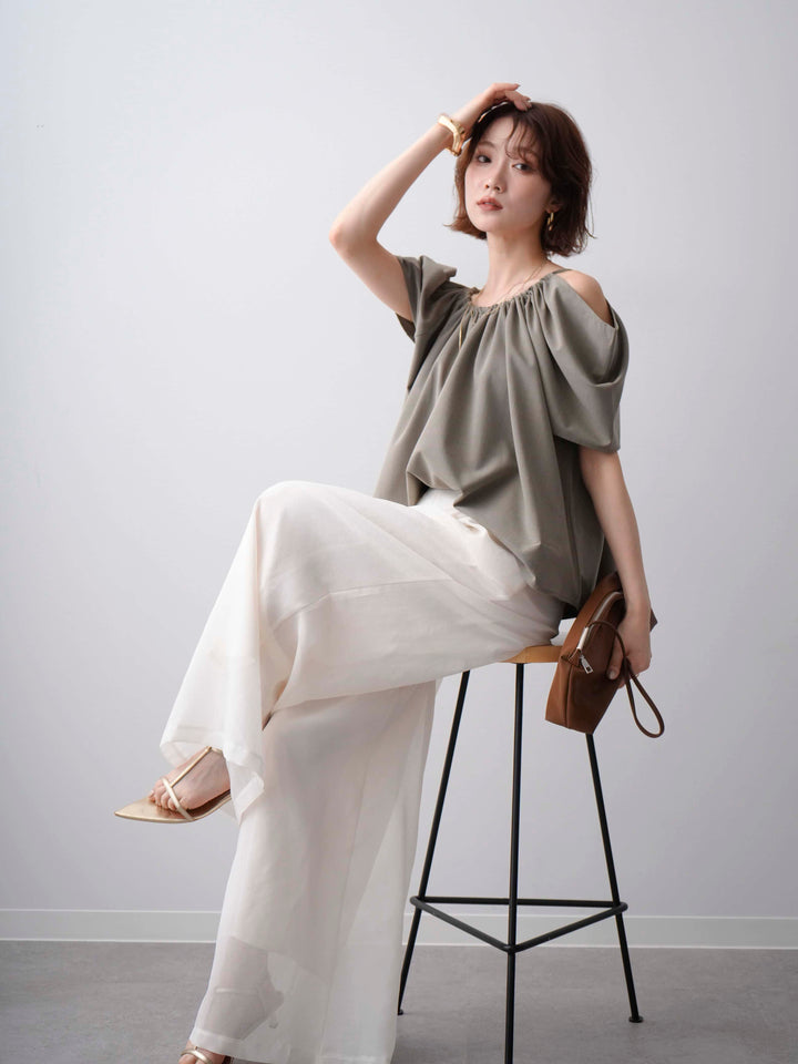 [予約]オープンショルダーギャザートップス/ashkhaki