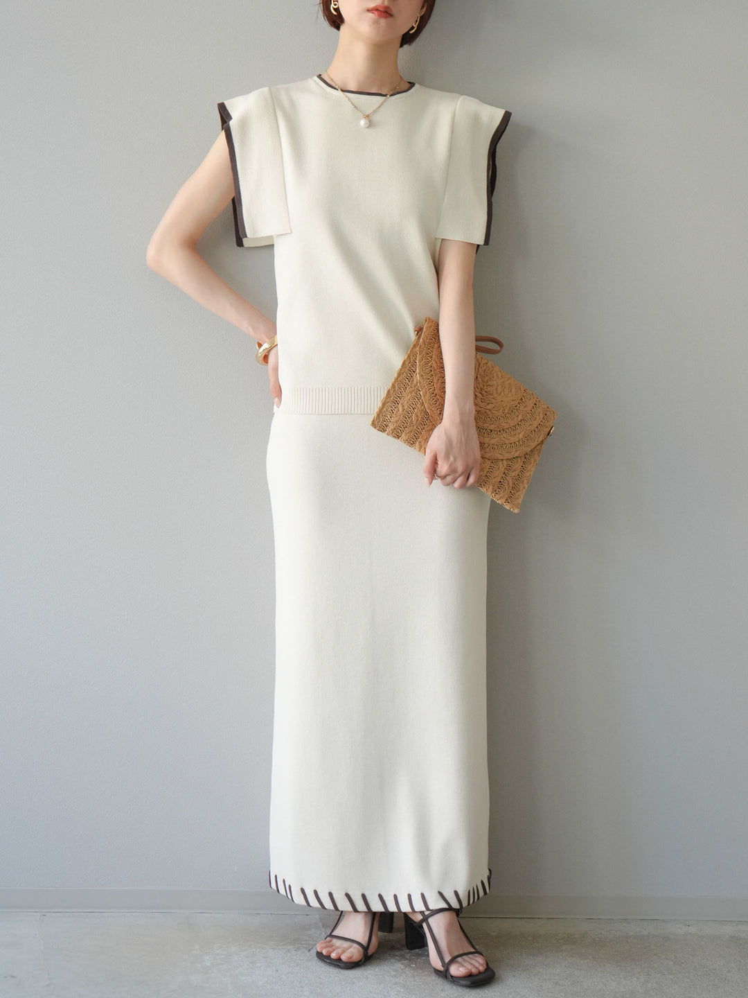 【預購】亞麻質感方袖拼色針織套頭衫/象牙白