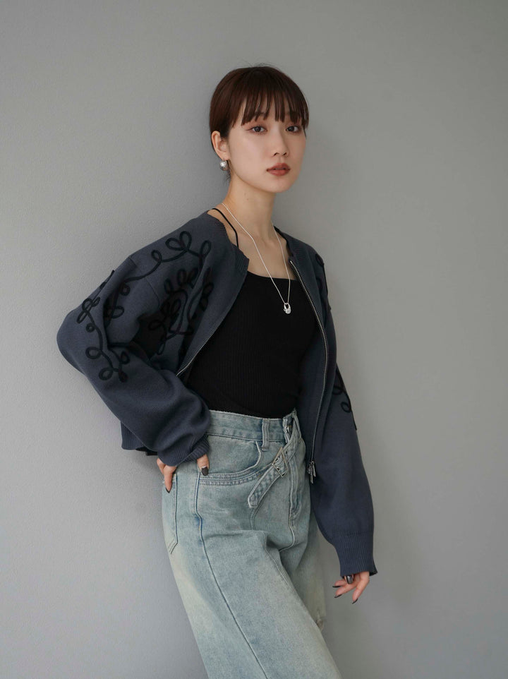 [SET]コード刺繍コットンニットジップカーディガン+ダブルストラップカットリブブラキャミソール+ベルトアシンメトリーダメージデニム(3set)