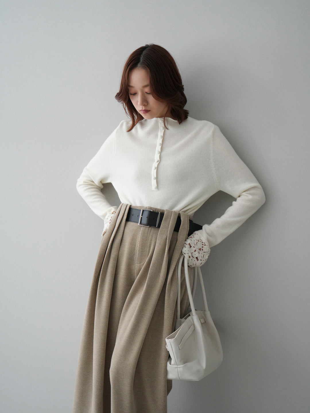 [SET]袖スカラップレースフロントボタンウールニットトップス+ベルトデザインループコールテンワイドパンツ(ベルト付き)(2set)