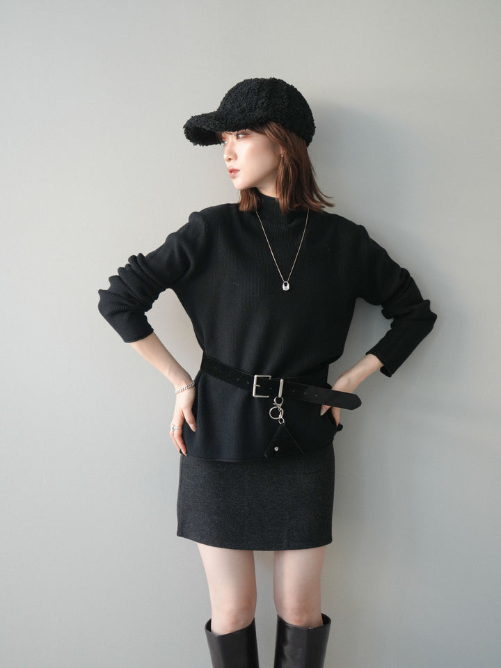 [予約]ボトルネック裾カールリブニットトップス/black