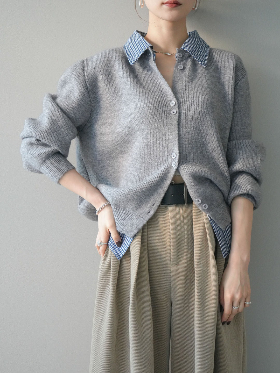 [SET]チェックシャツ襟ニットカーディガン+選べるアクセセット(2set)