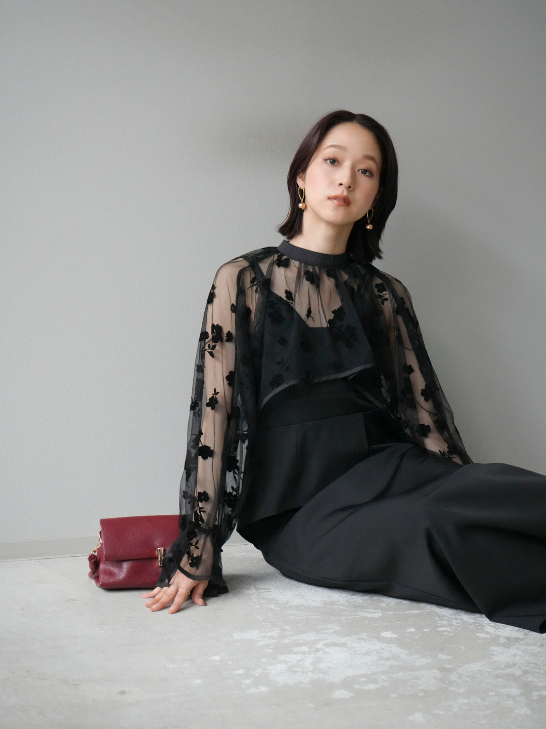 [予約]チュールフラワーフロッキーショートブラウス/ブラック