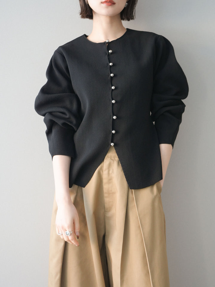 [予約]フロントスリットシルバーボタンニットカーディガン/black