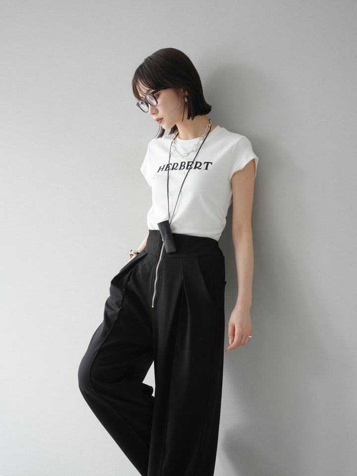 [予約]刺繍ロゴTシャツ＆レザーポーチネックレスSET /ホワイト