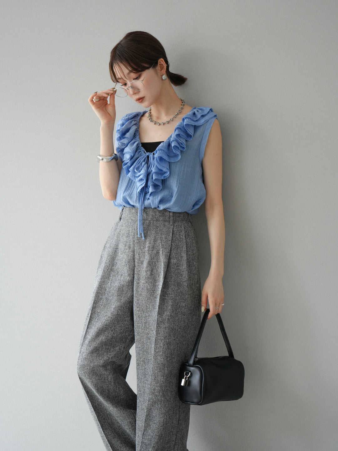 [予約]ワッシャーラッフルノースリーブブラウス/ブルー