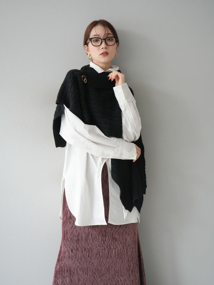 [予約]ケーブル編みニットケープ/ブラック