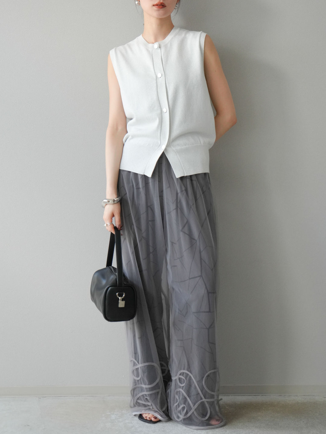 [予約]ビスコースサテンプリントタックイージーパンツ/チャコール