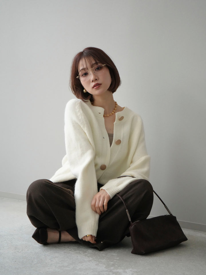 [予約]BIGボタンニットカーディガン/white