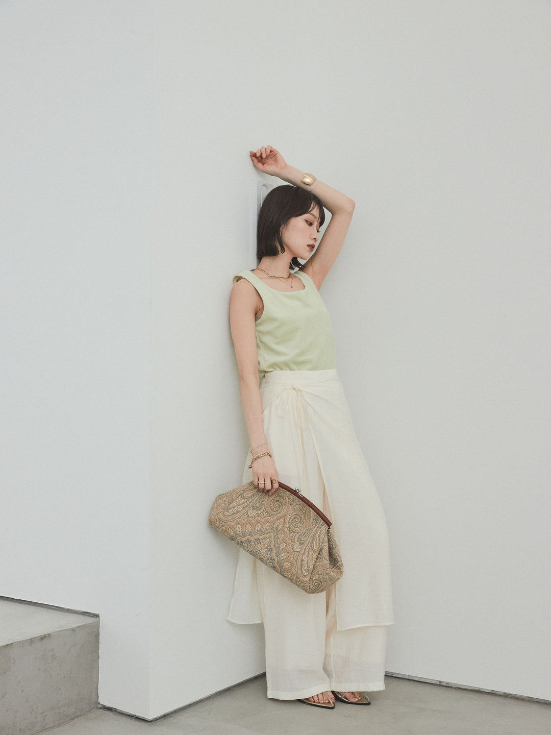 [SET]スクエアベロアタンクトップ+ワッシャーサテンレイヤードスカートパンツ(2set)