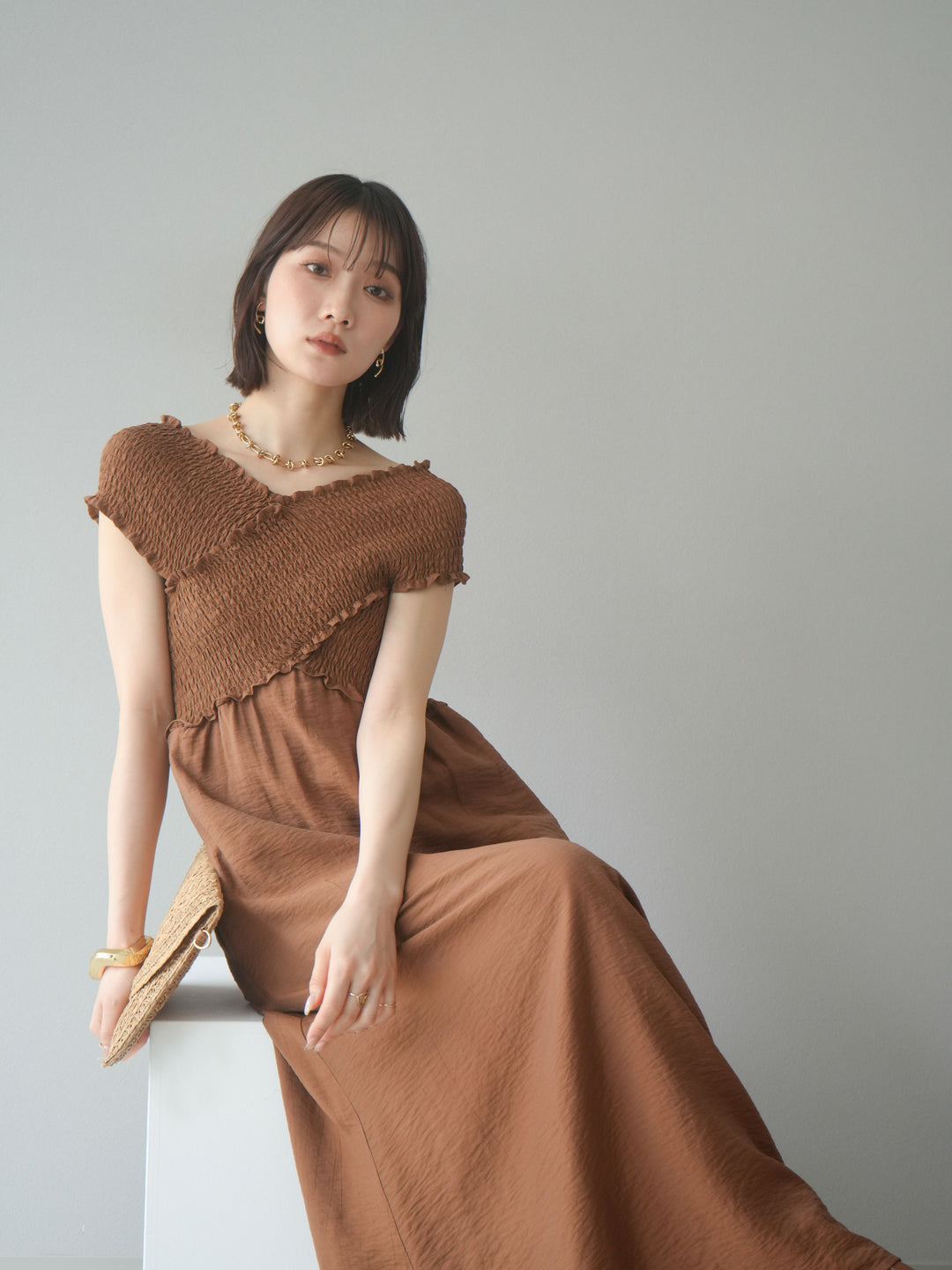 [予約]シャーリングクロスワンピース/ブラウン