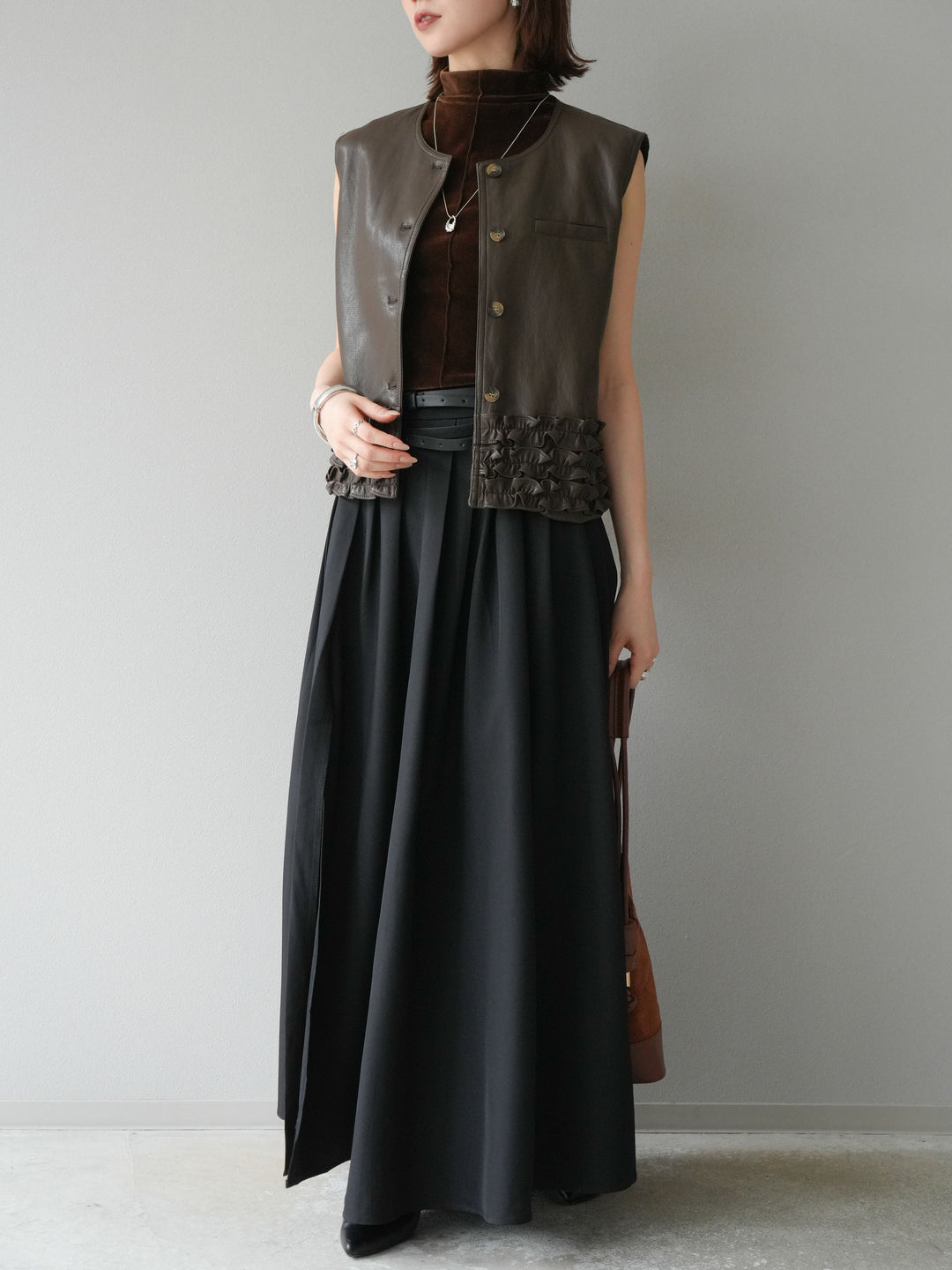 [予約]エステルプリーツスリットスカート/ブラック