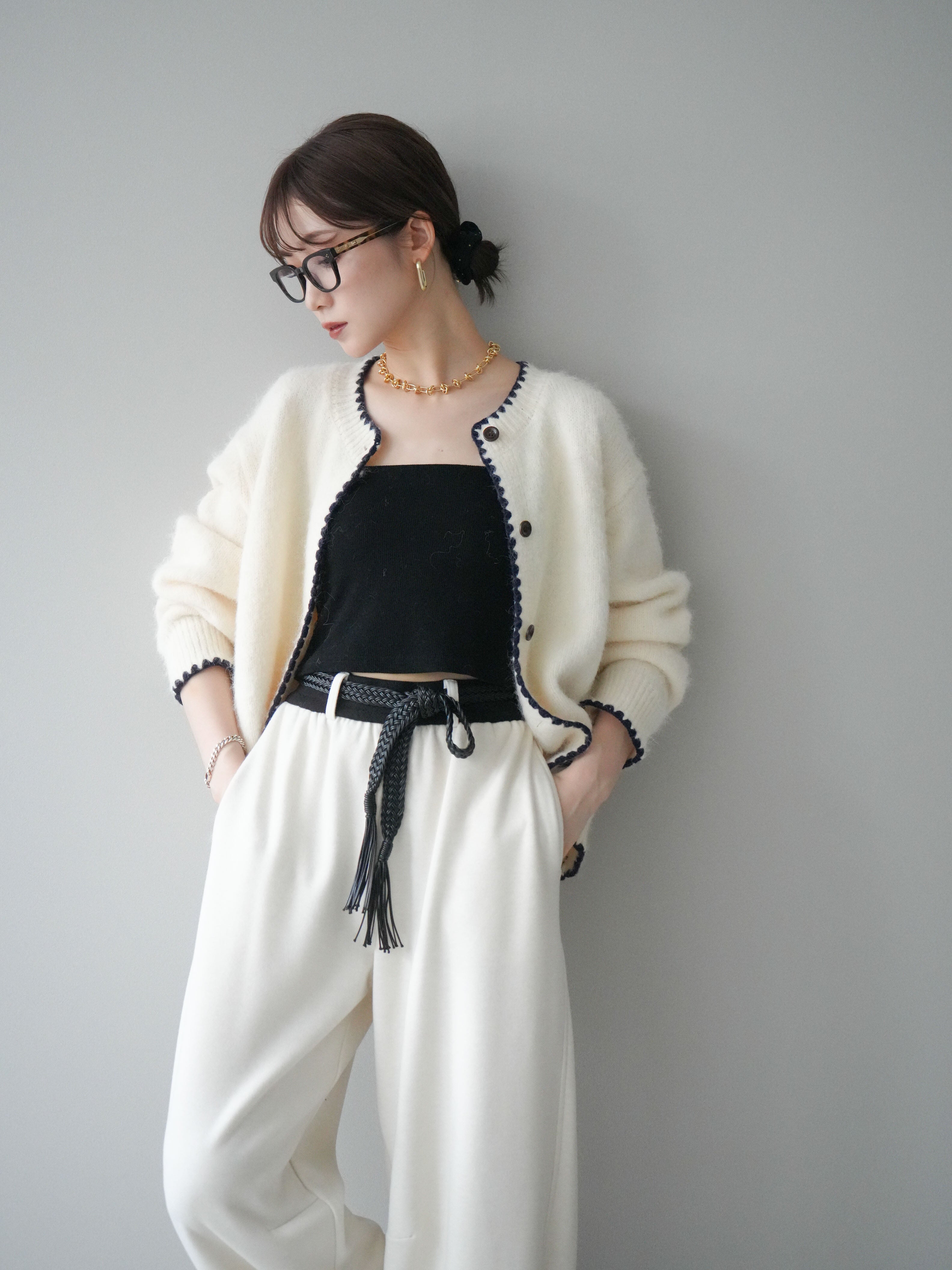 予約]三角ステッチニットカーディガン/white – Lumier