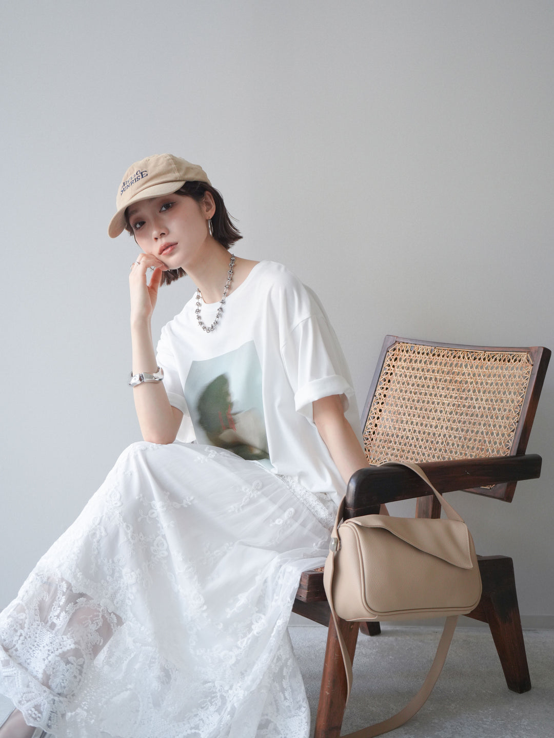 [SET]ブラーアートフォトTシャツ+シアーレースマキシスカート(2set)