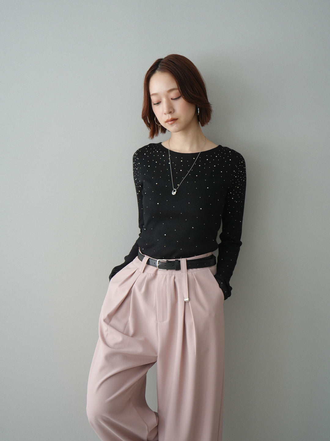 [SET]スパンコールシアーニットトップス+ベルト付キーホルダーモチーフワイドパンツ(2set)