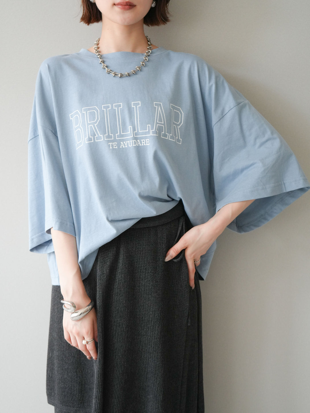 [SET]ボックスシルエットロゴTEE+レイヤードラップニットスカート(2set)