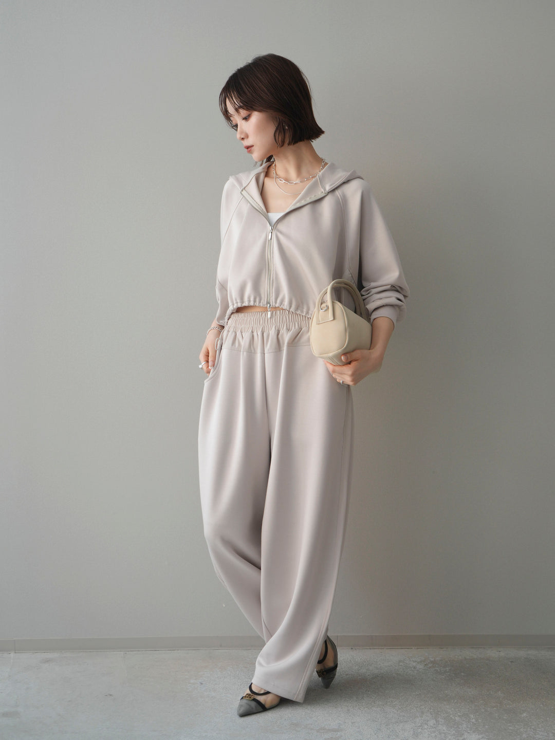 [SET]バイカラー異素材ライトポンチクロップドZIPフーディー+バイカラー異素材サイドラインライトポンチパンツ(2set)