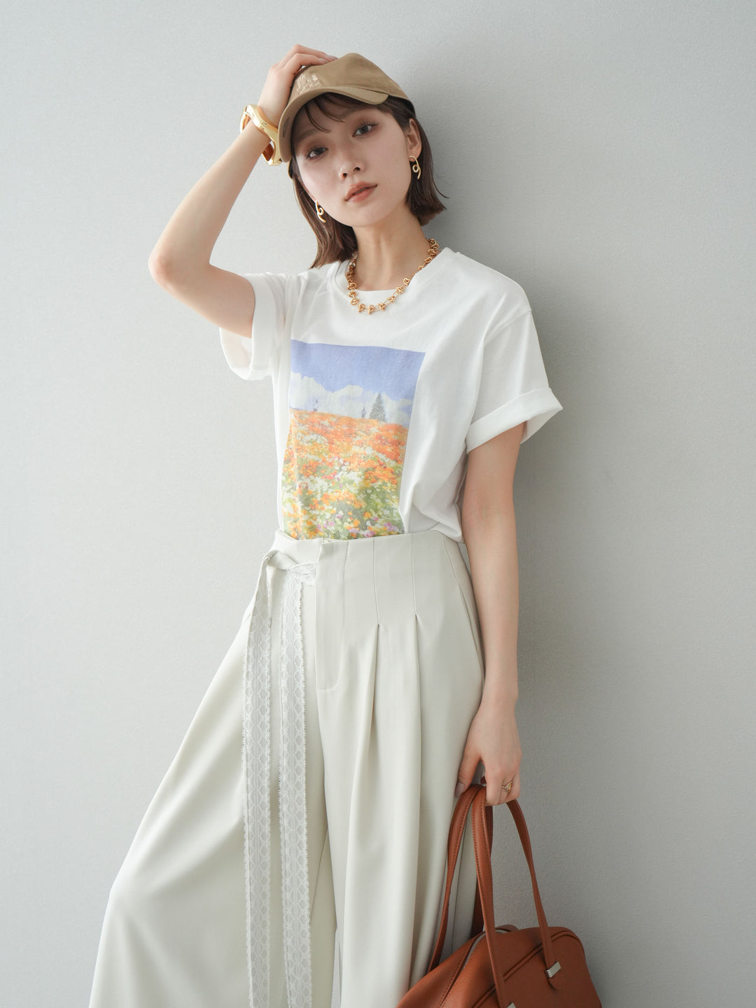 【預購】花朵照片T卹/米白色