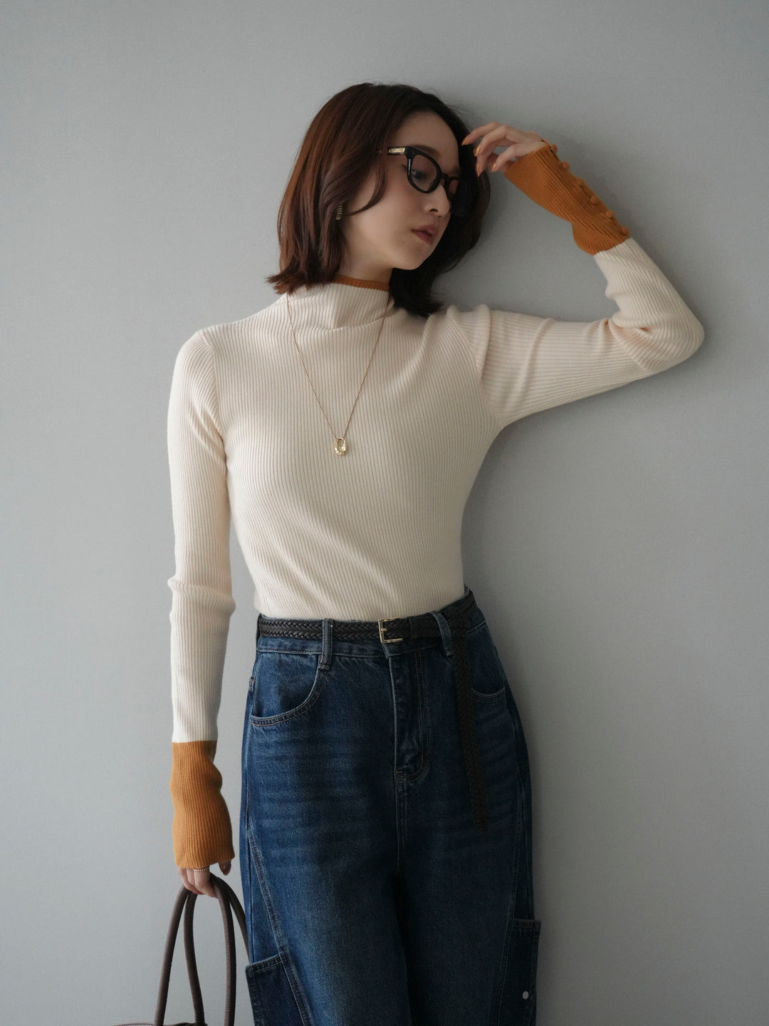 [予約]袖ボタンハイネック配色リブニットトップス/ivory