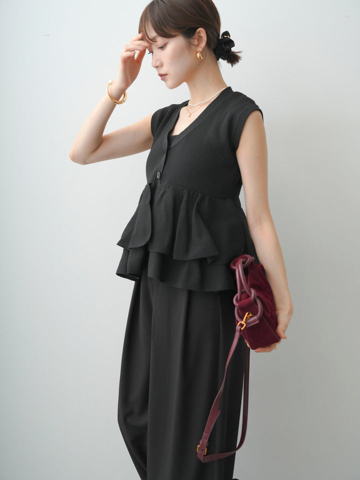 [予約]ダブルフリルペプラムノースリニットトップス/black