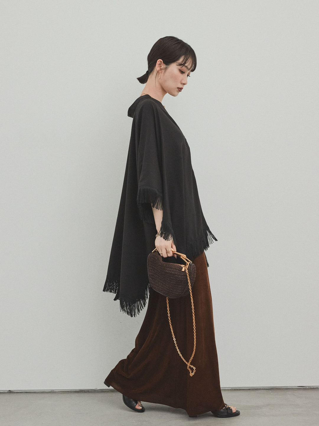 [SET] 方形流蘇斗篷襯衫 + 天鵝絨短裙 (2set)