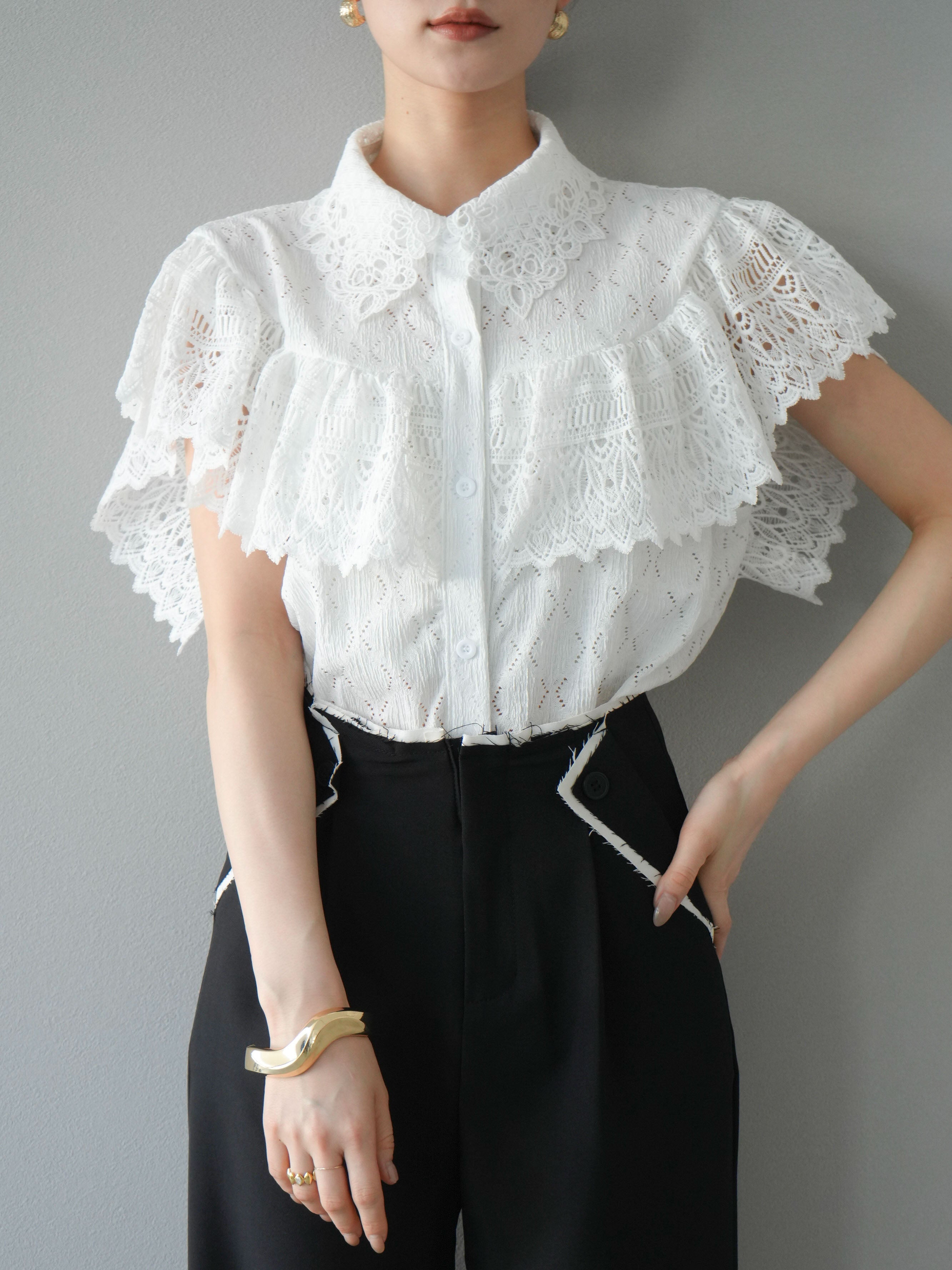 SET]ラッフルレースノースリーブブラウス+カットオフレイヤード