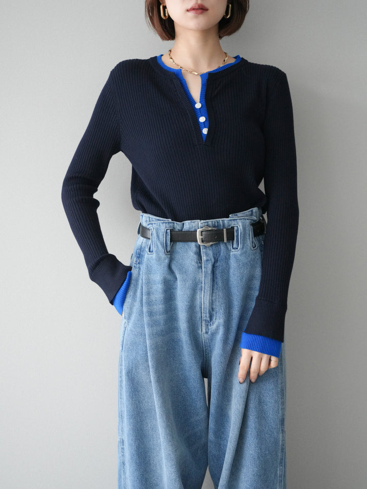 [SET]バイカラーキーネックリブニットトップス+ハイウエストベルトループデザインデニムパンツ(2set)