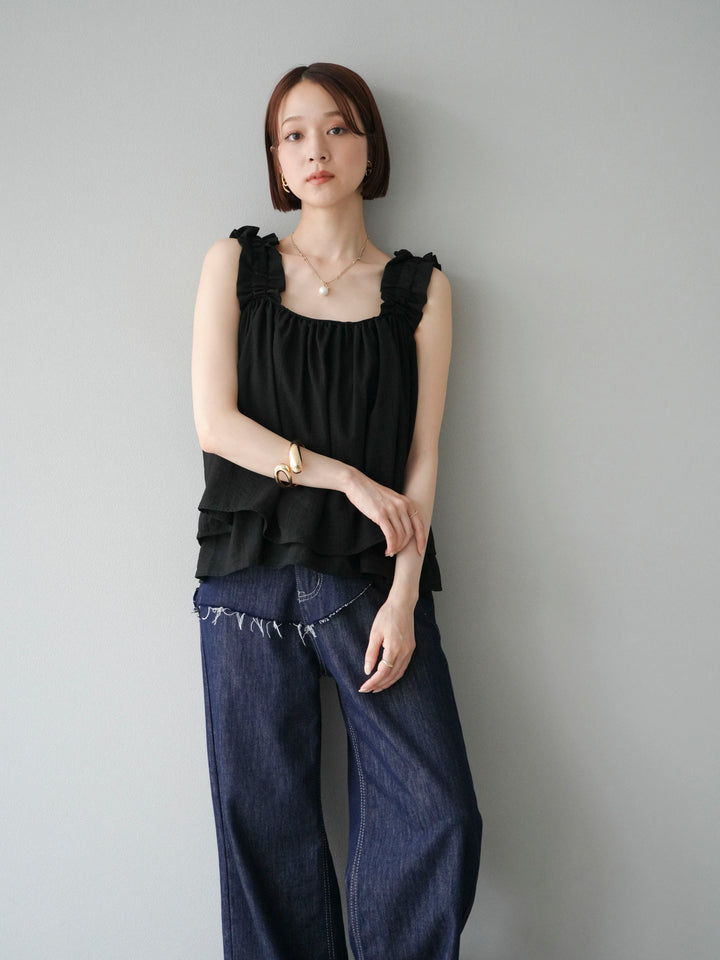 [SET] 縮肩喇叭背心 + 臀部設計牛仔褲 (2 件套)