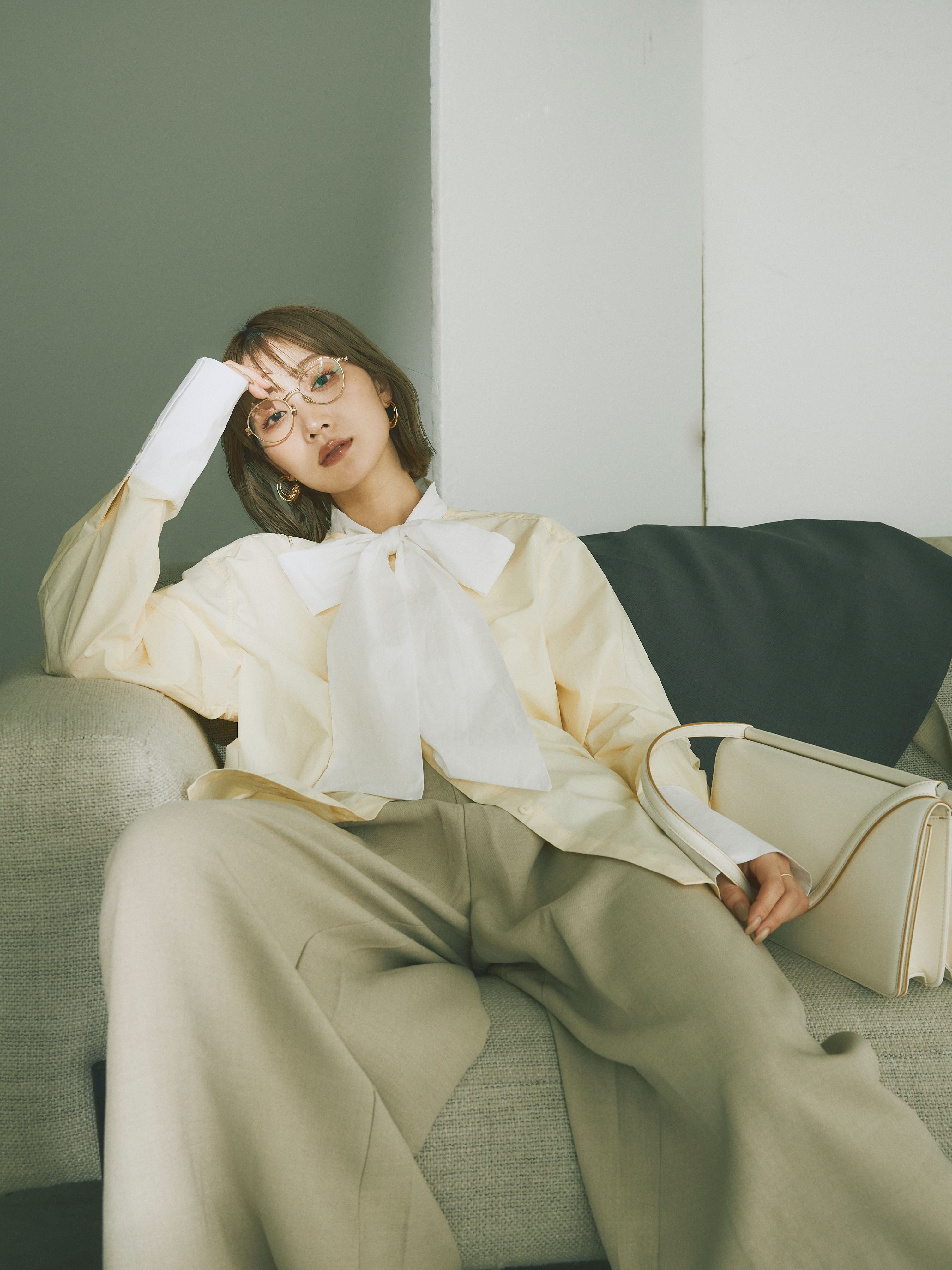 予約]ブロードボウタイブラウス/イエロー – Lumier