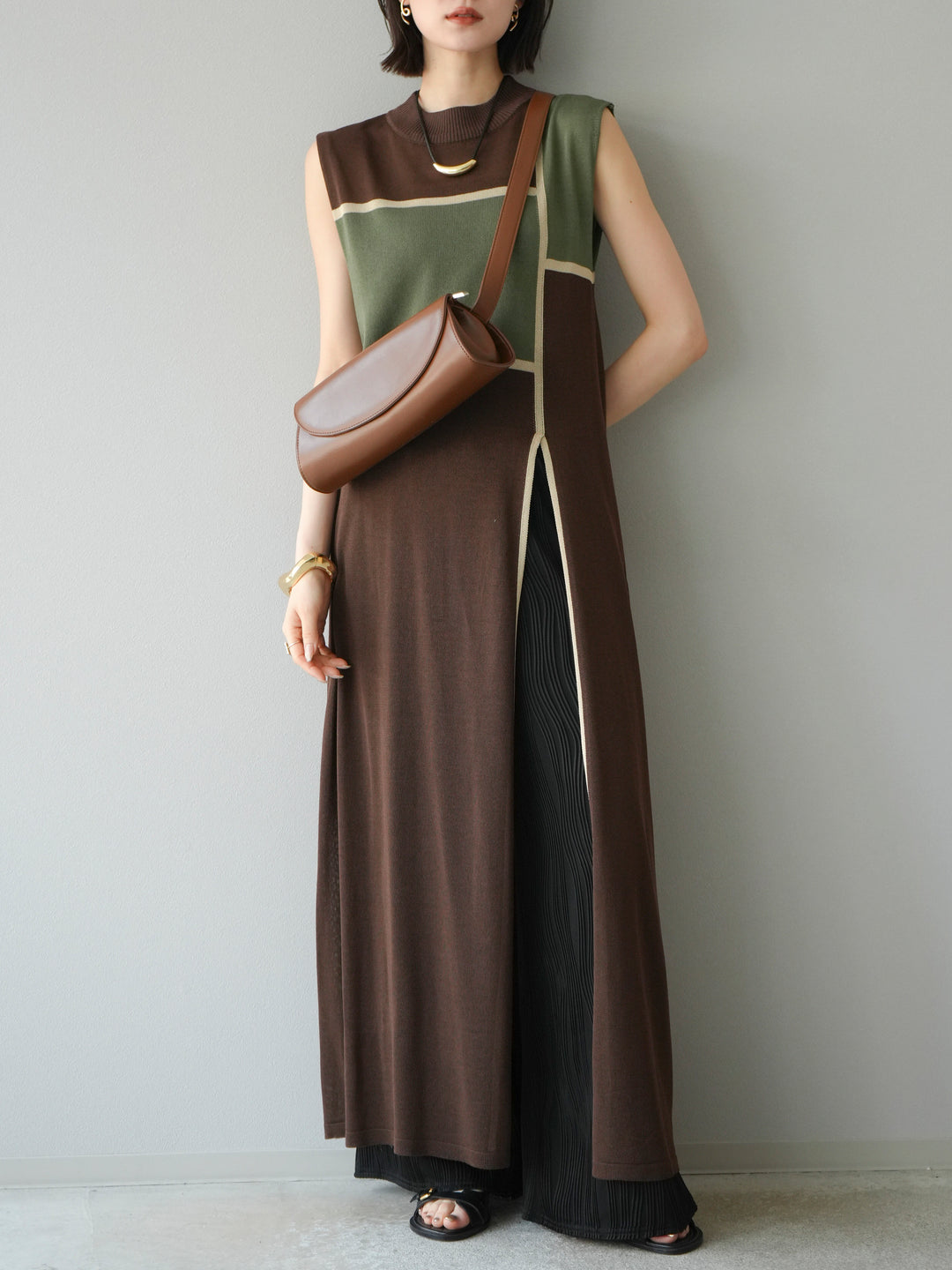 [SET] 配色開衩針織洋裝 + 波浪滾邊休閒褲 (2件套)