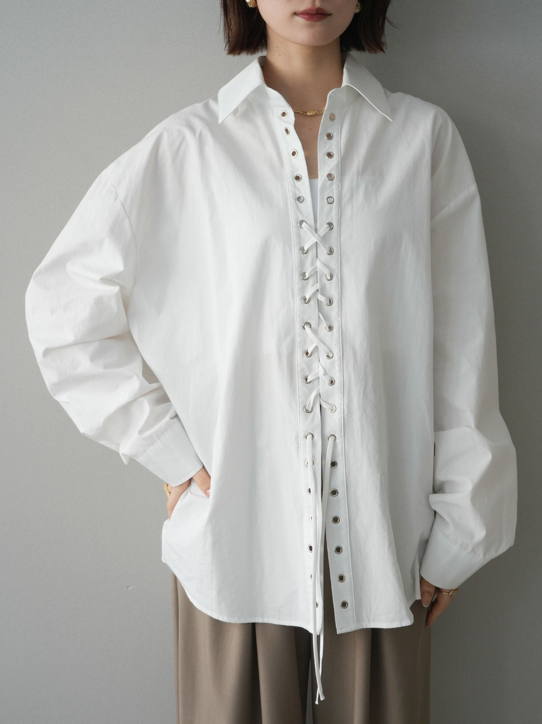 [SET]レースアップブロードシャツ+ベルト付キーホルダーモチーフワイドパンツ(2set)