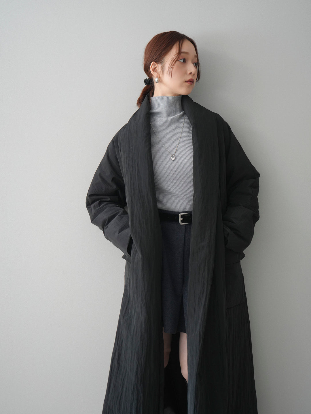 [SET]ロングダウンコート+袖ボタンボトルネックリブニットトップス(2set)