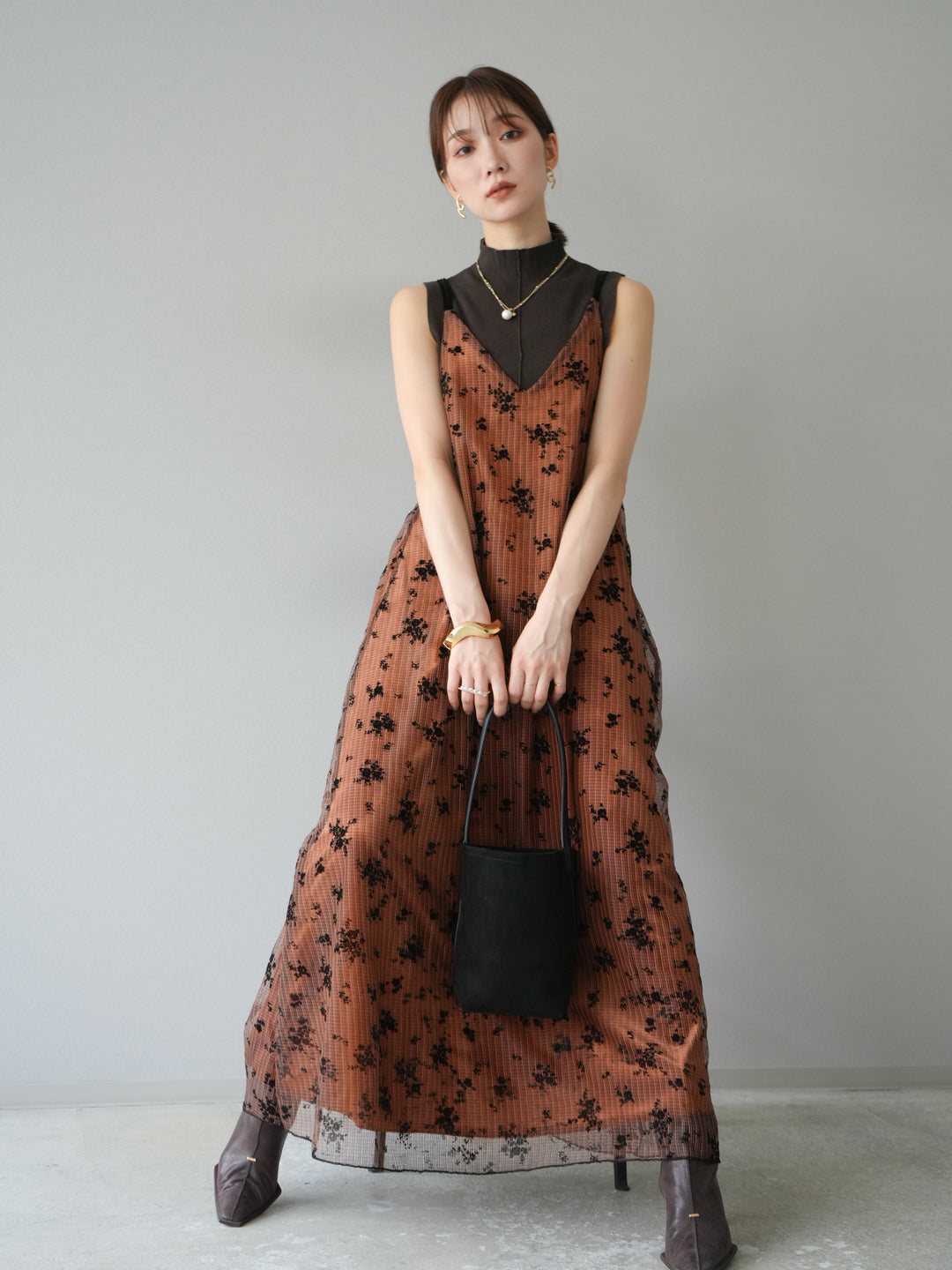 [SET]フロッキーチュールレイヤードベロアキャミワンピース+プチネックセンターシームノースリーニットトップス(2set)