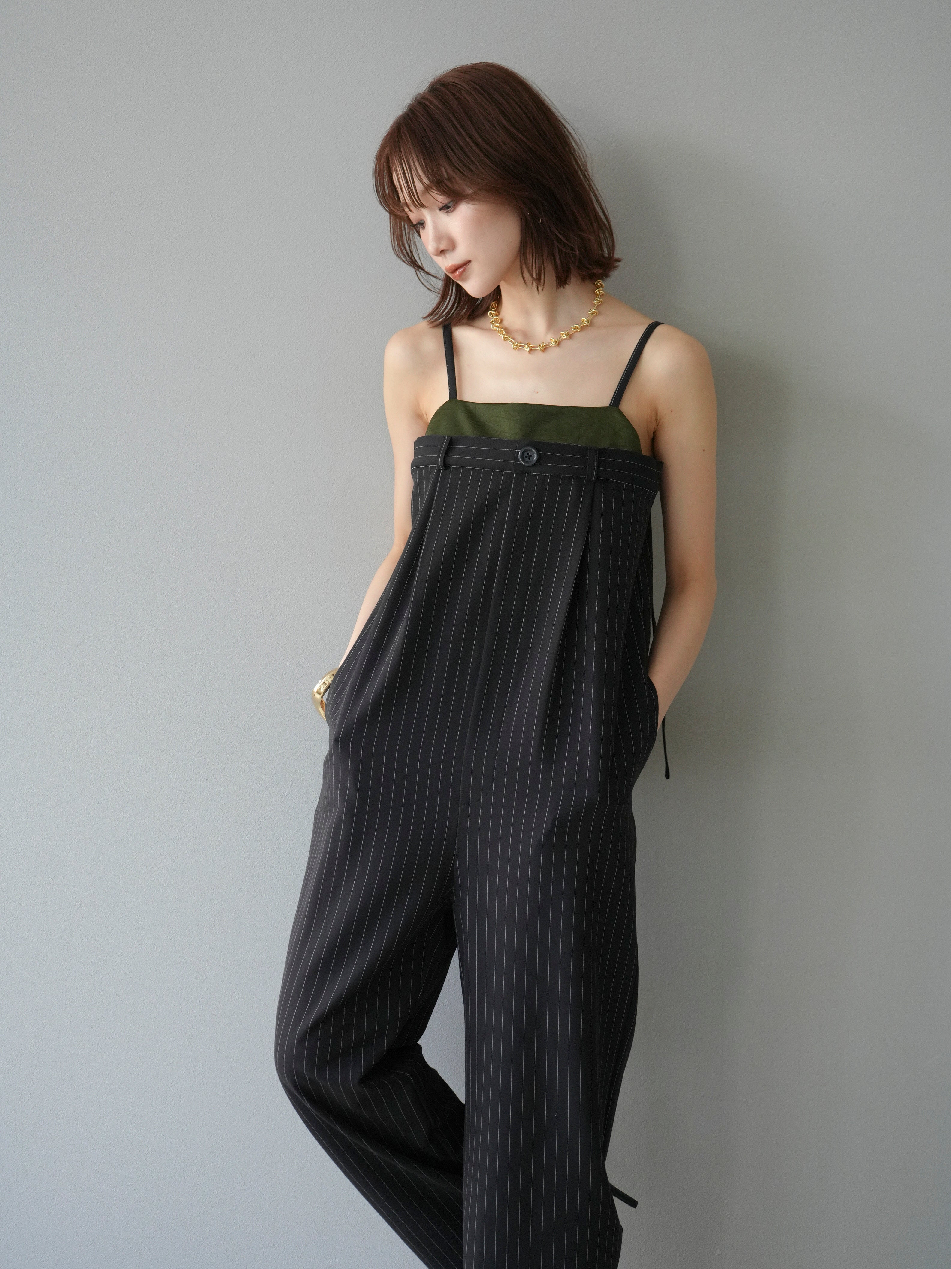 予約]サテン切替ピンストライプサロペット/ブラック – Lumier