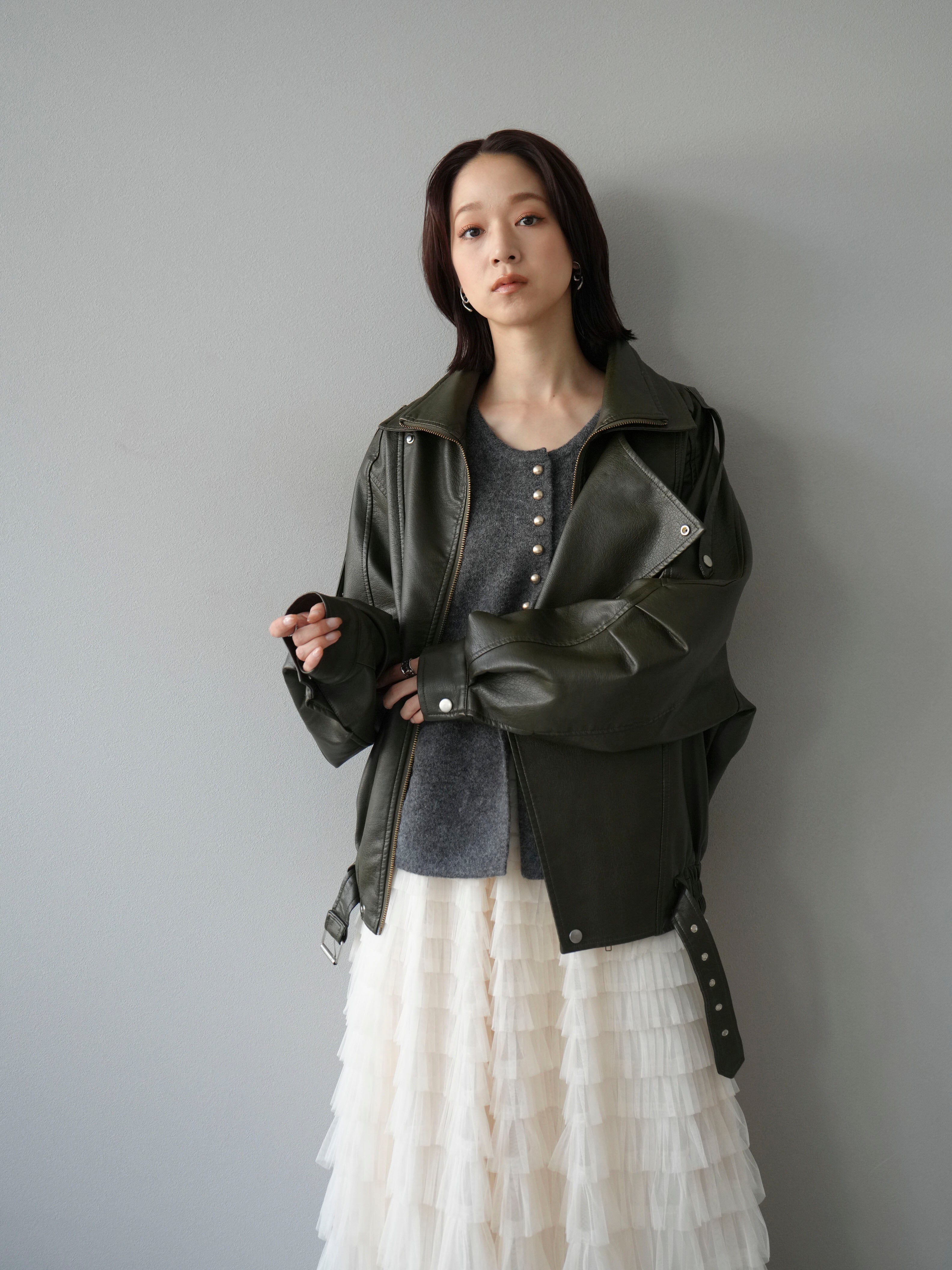 予約]スタンドカラーフェイクレザーブルゾン/カーキ – Lumier