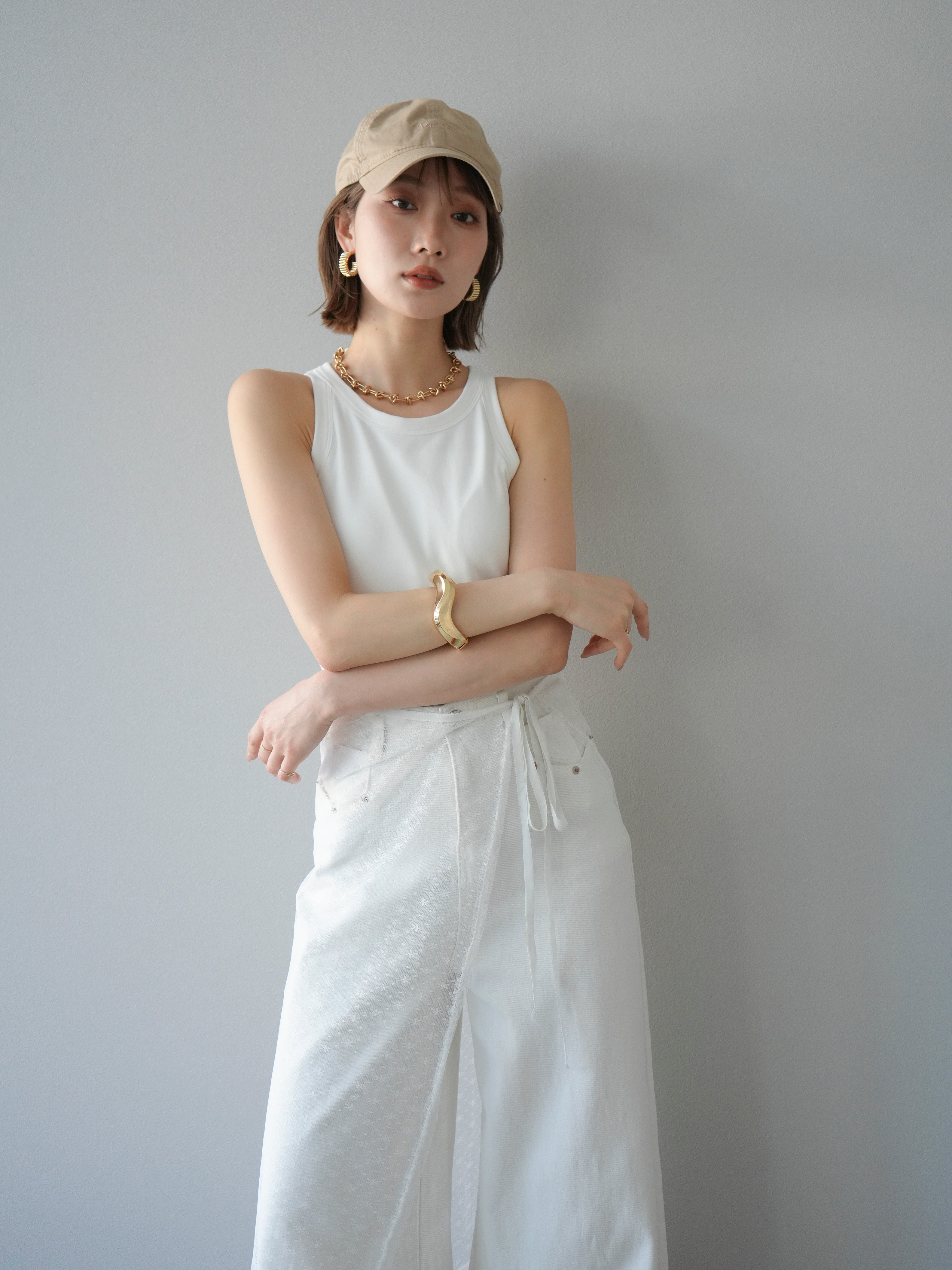 【新品タグ付】【CFCL】ポッタリーノースリーブトップ　オフホワイト 新品タグ付】【CFCL】ポッタリーノースリーブトップ オフホワイト