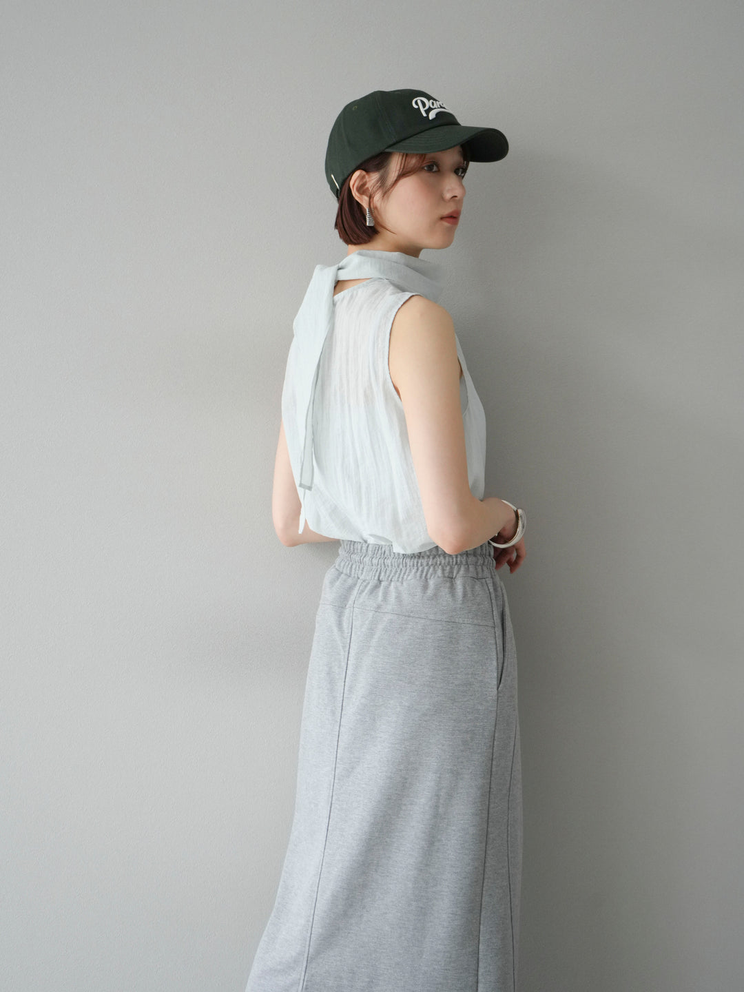 [SET] 後繫帶無袖上衣 + 運動長裙 (2set)