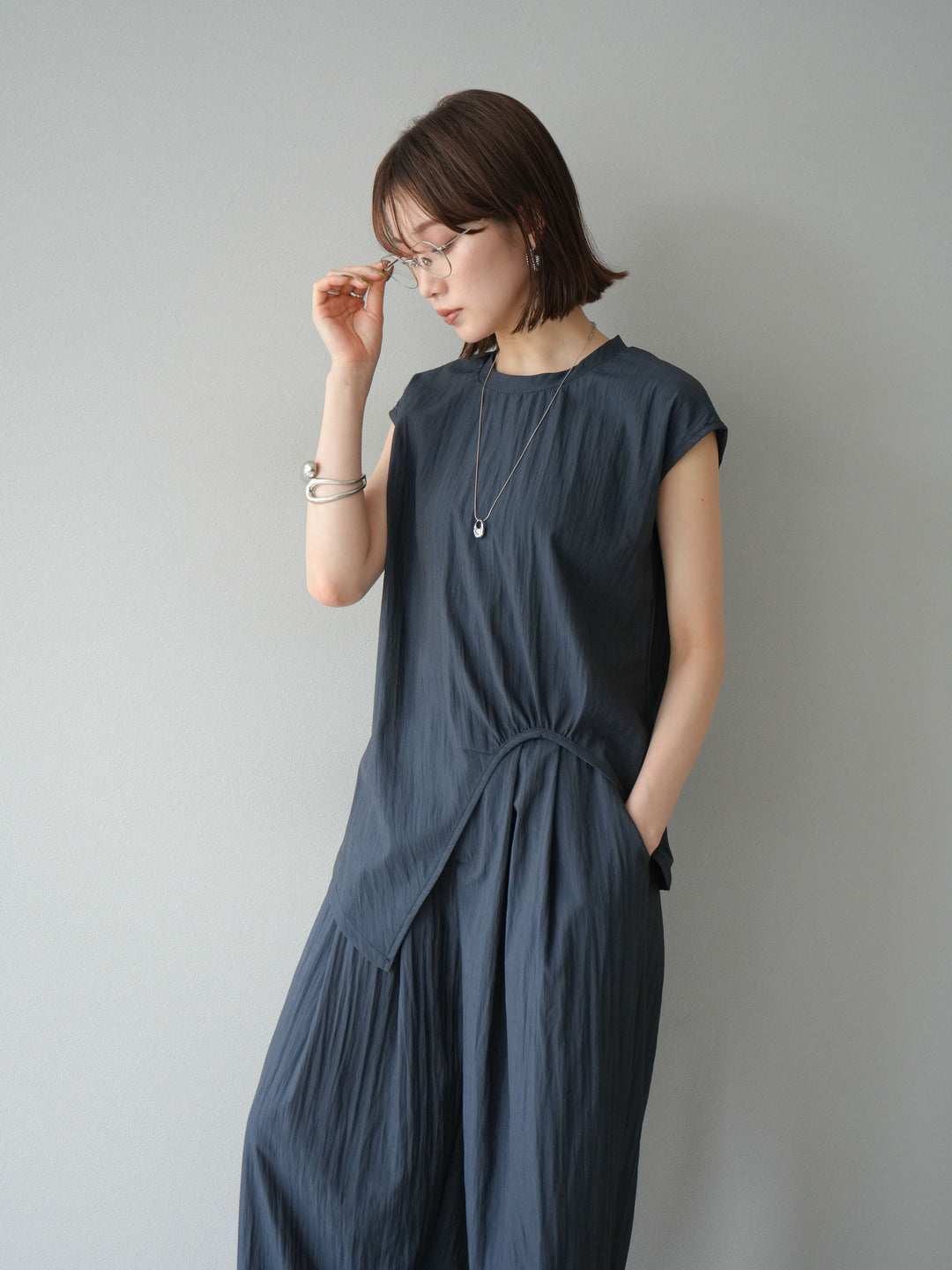 [SET] 不對稱套頭衫＆寬褲 SET UP（2套）