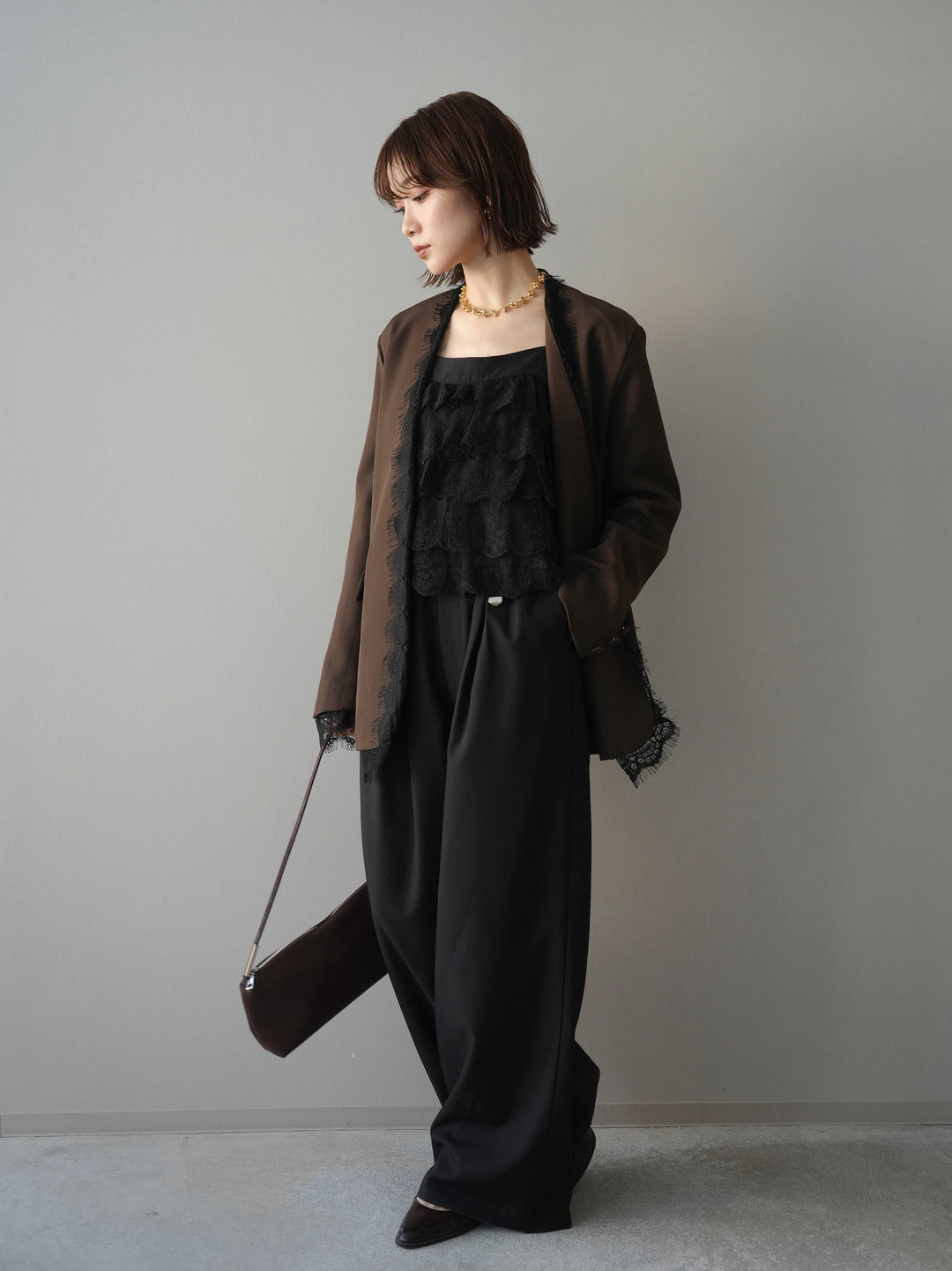 [SET]ノーカラーレースジャケット+スカラップレースフリルキャミソール+ベルト付キーホルダーモチーフワイドパンツ(3set)