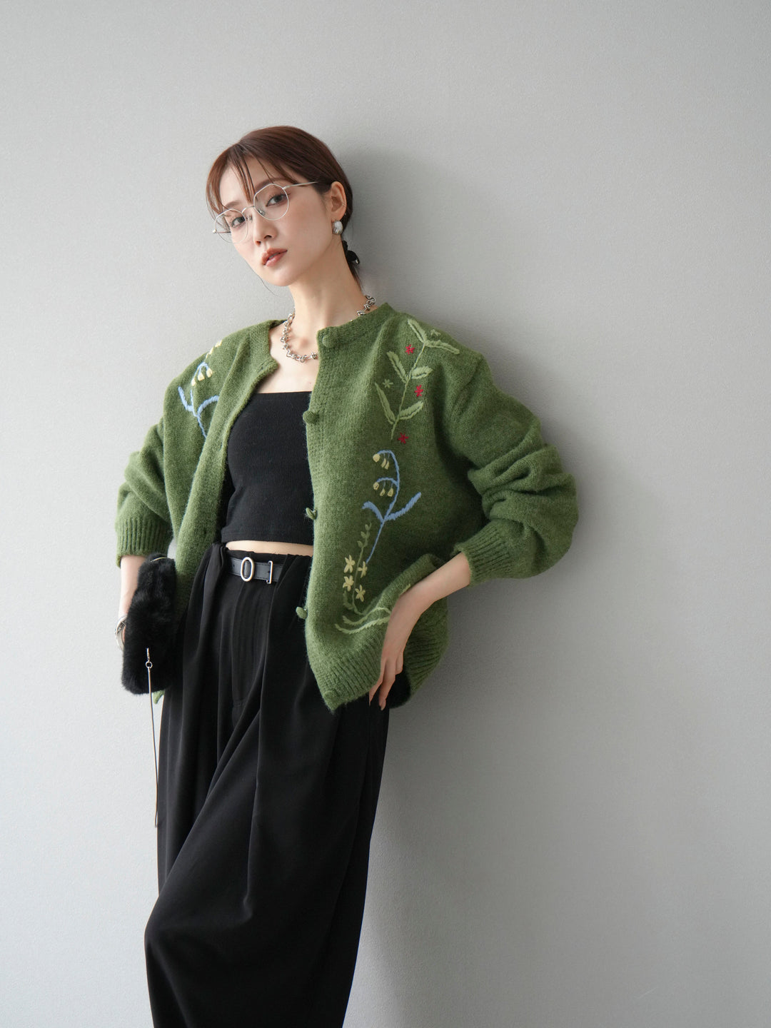 [SET]フラワー刺繍ニットカーディガン+ベルト付タックワイドパンツ(2set)