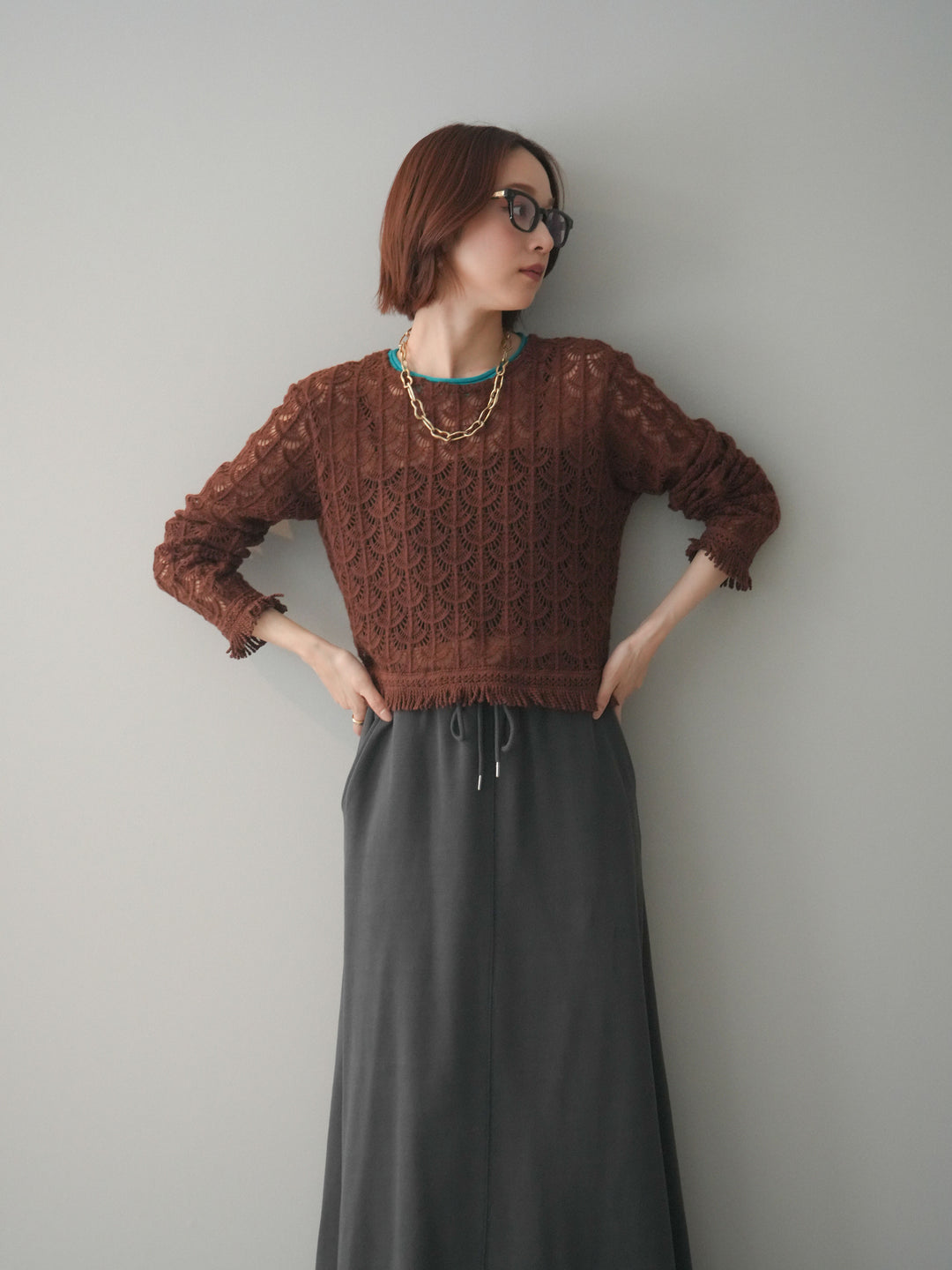 [予約]扇透かし編みクロップドニットプルオーバー/brown