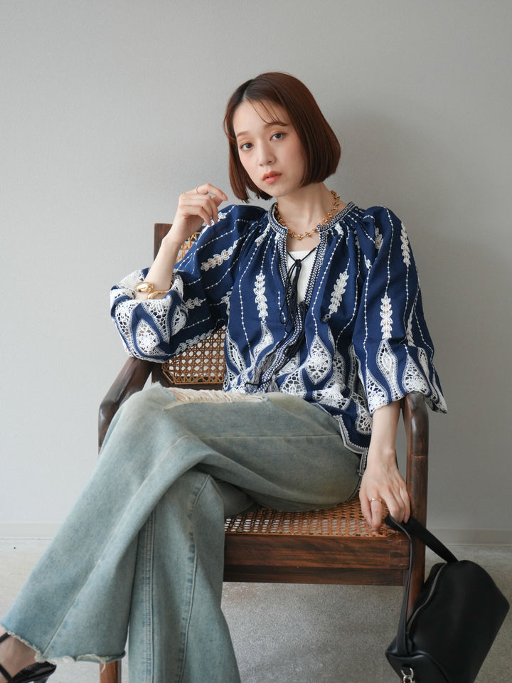[預訂] 刺繡設計襯衫/海軍藍