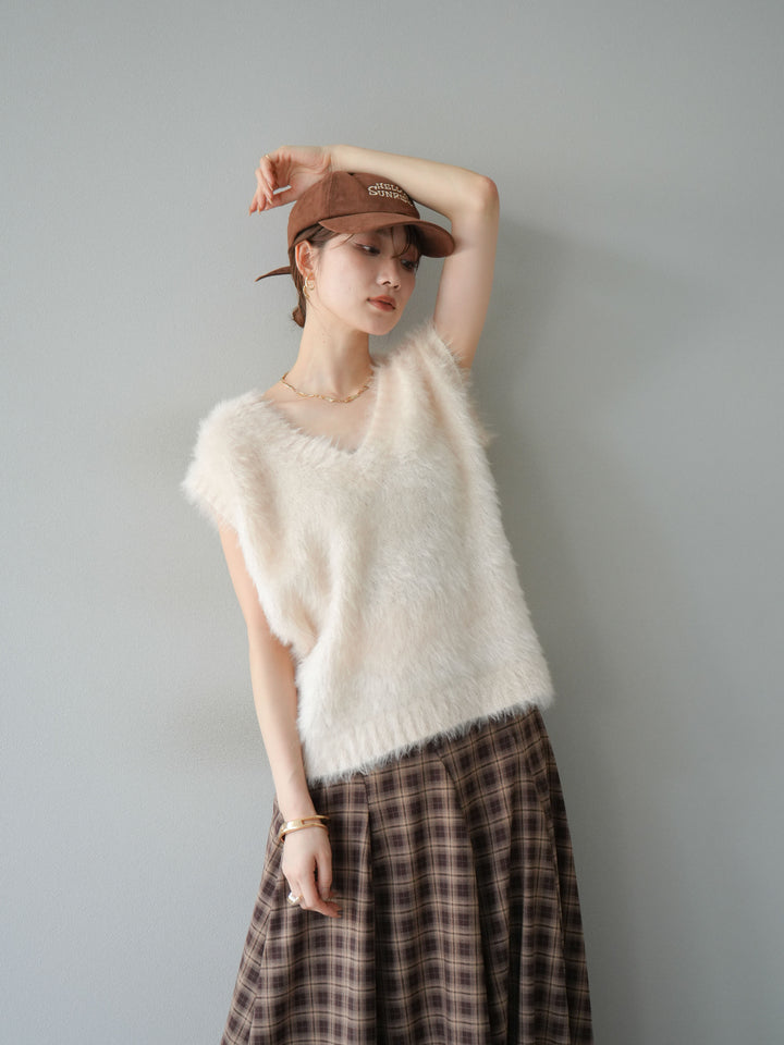 [予約]ラメシャギーVネックニットベスト/アイボリー