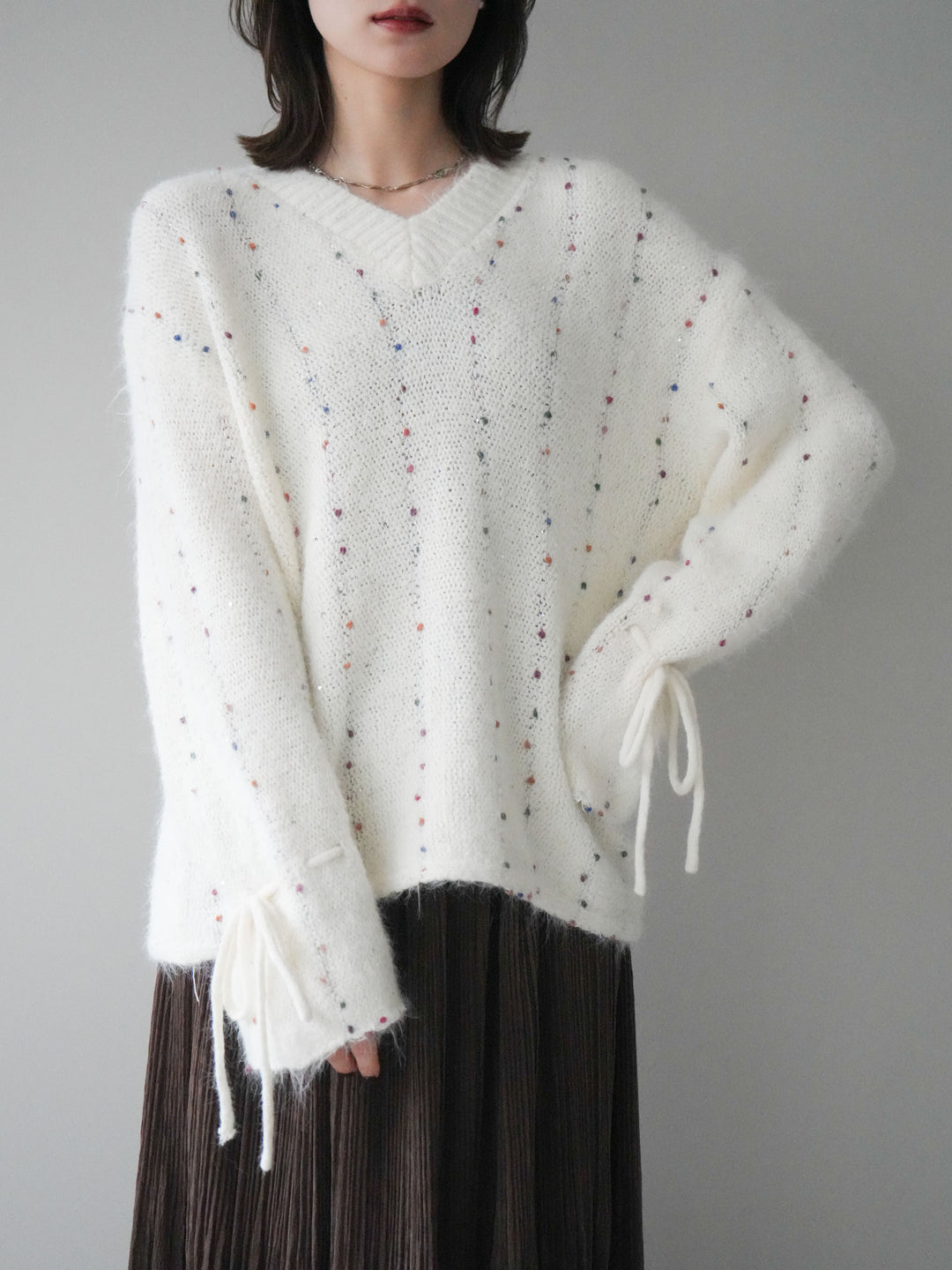 [予約]キャンディースリーブカラーネップスパンコールニットプルオーバー/white