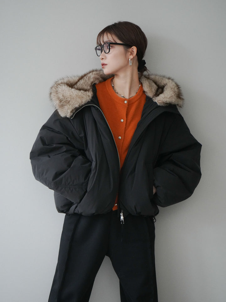 [予約]フードファーショートダウンコート/black