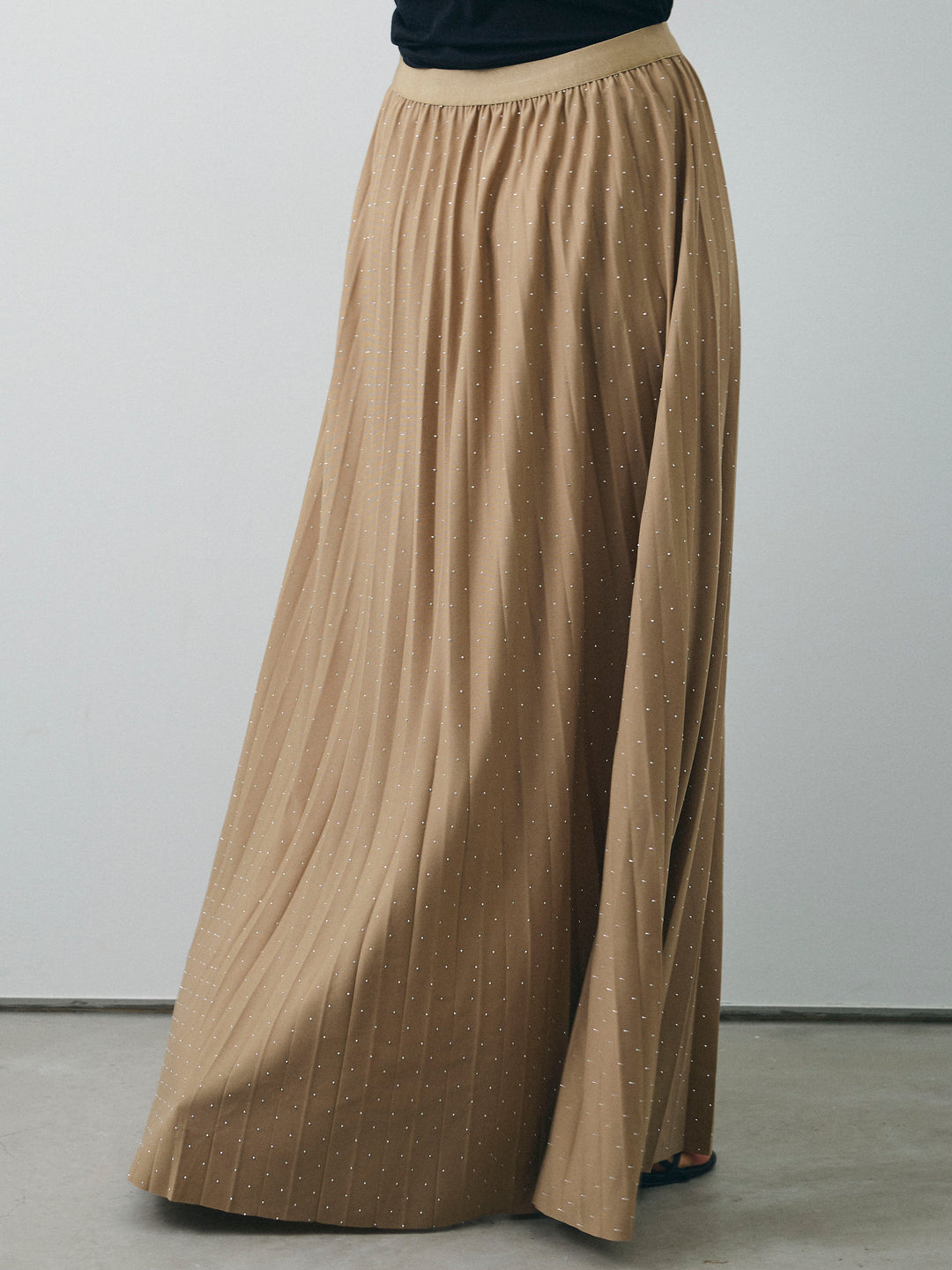[予約]ラインストーンプリーツスカート/ベージュ