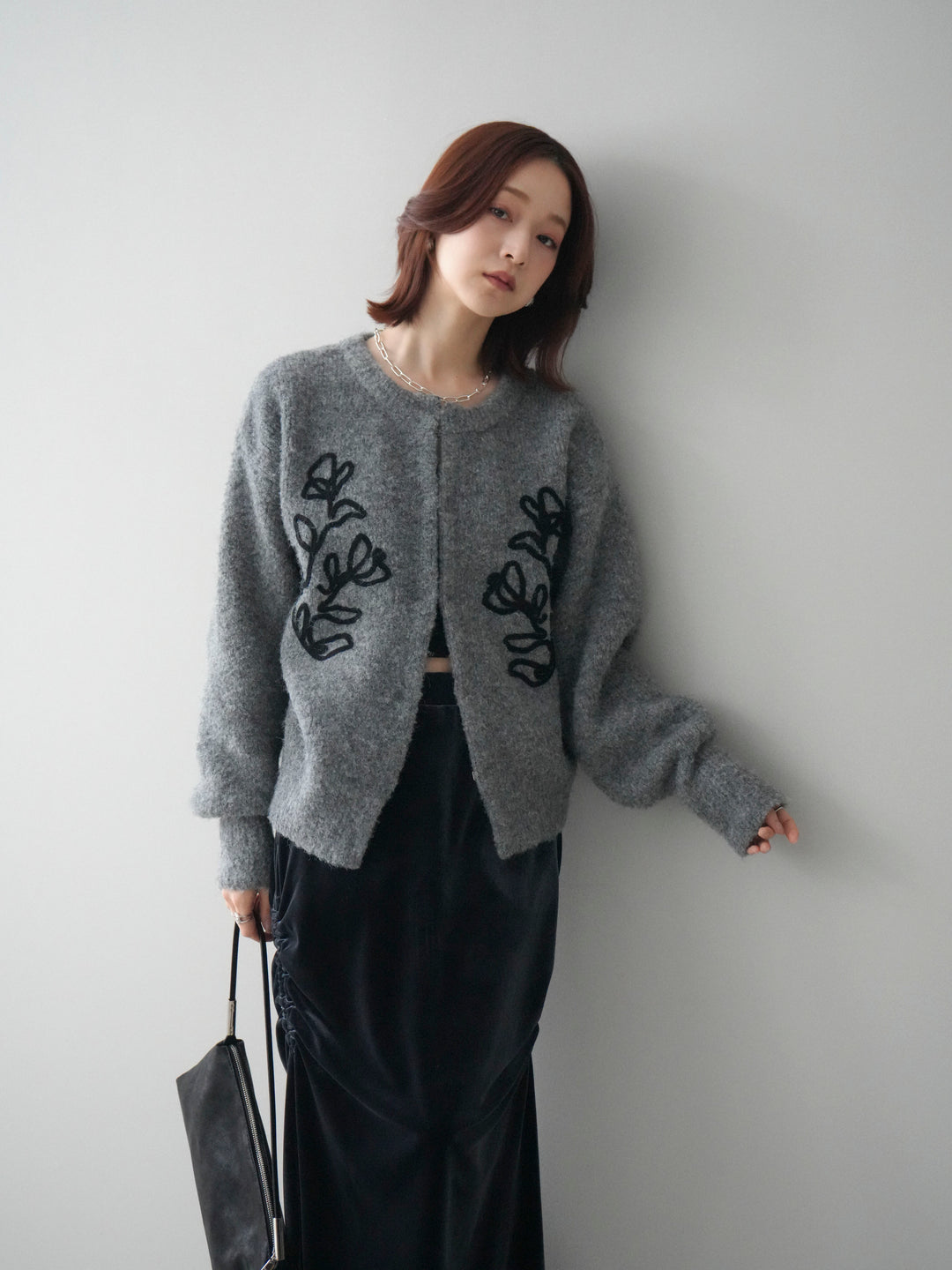 [SET]テープ刺繍ホック開きブークレニットカーディガン+選べるアクセセット(2set)